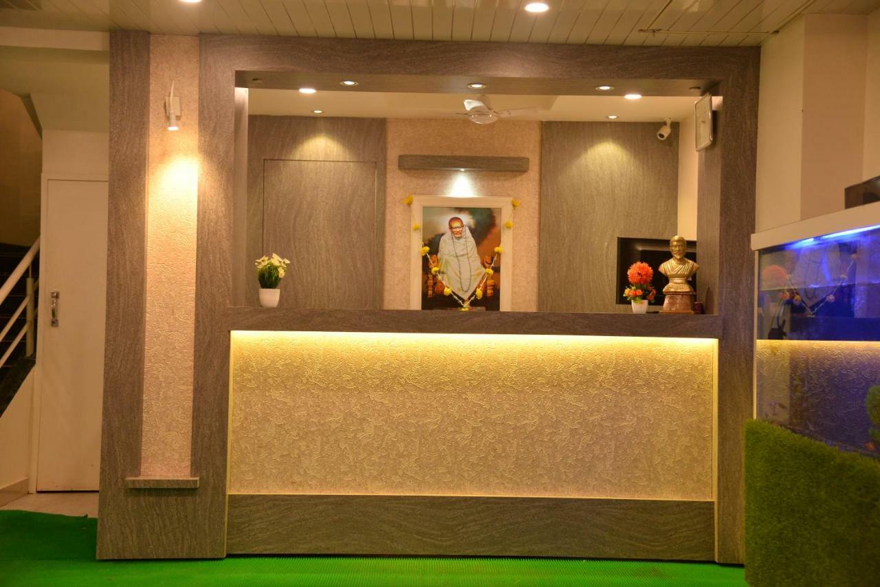 Hotel Disha Palace Shirdi Exterior foto