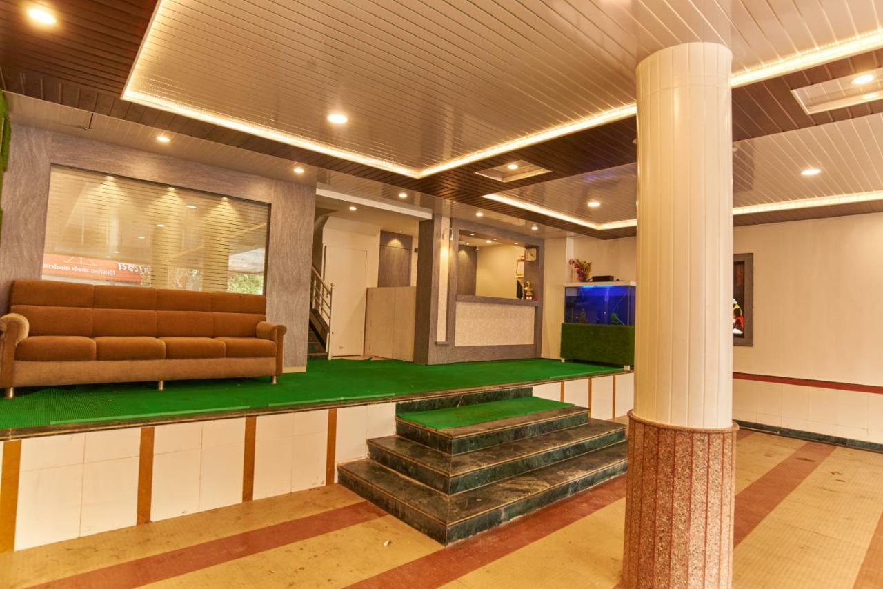Hotel Disha Palace Shirdi Exterior foto